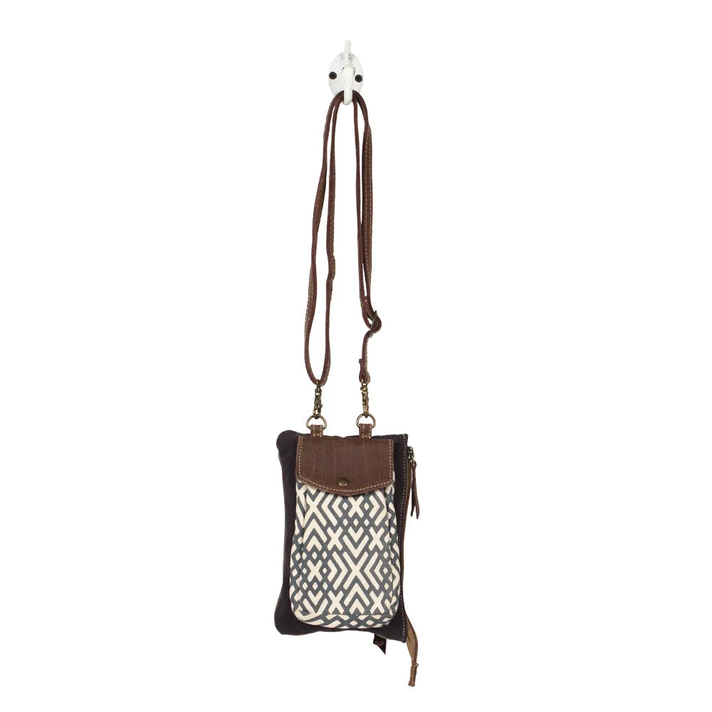 X Design Small & Cross Body Bag