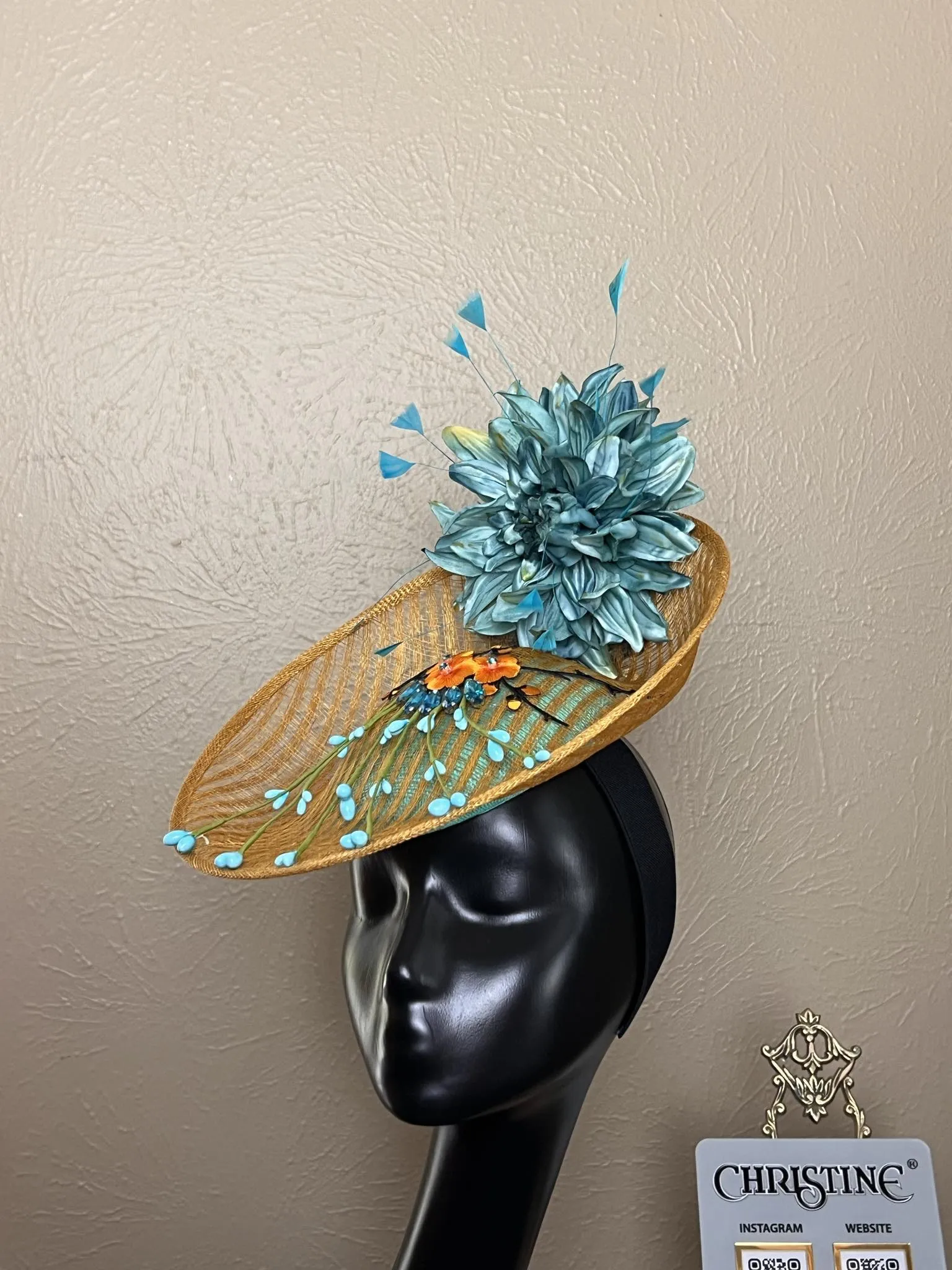 Yellow hat cover small base turquoise