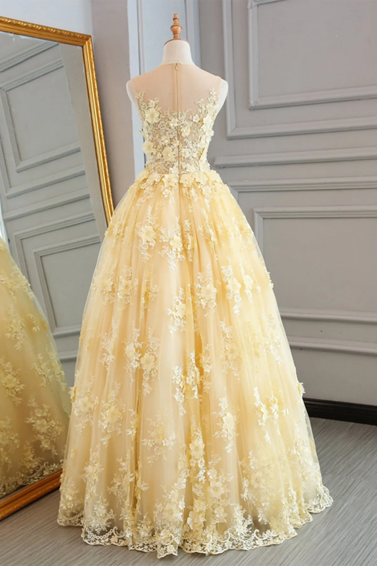 Yellow Lace Customize Long A Line Senior Halter Prom Dresses