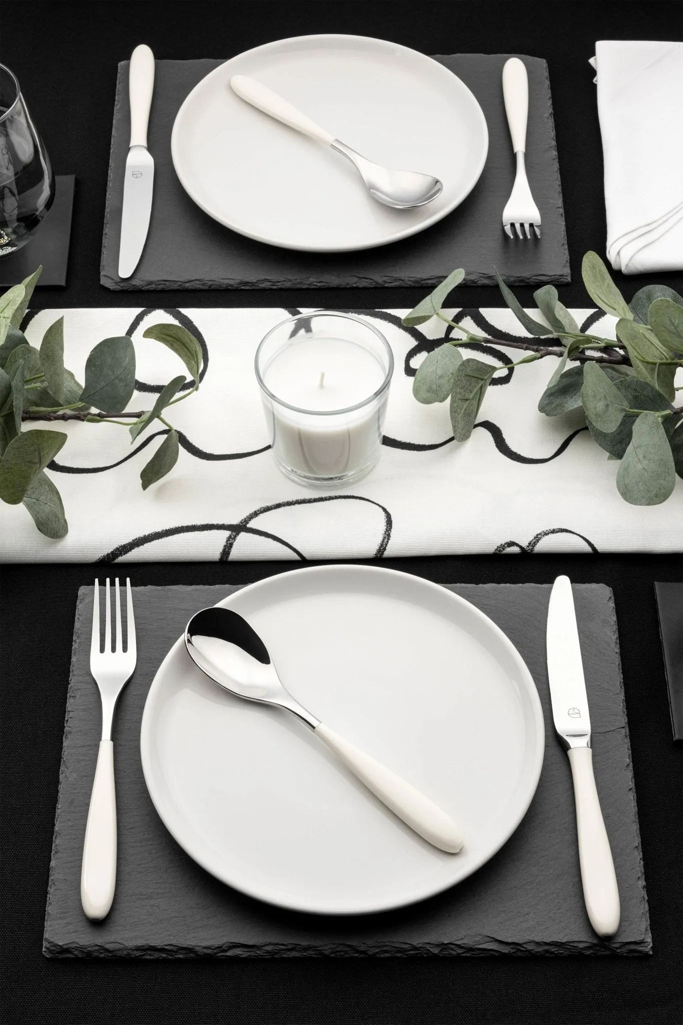 Yin & Yang White Set of 2 Table Forks