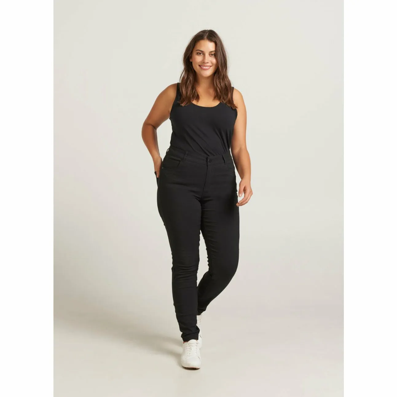 Zizzi Super Stretch Jeans in Black